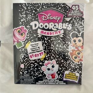 Disney Doorables Academy Campus Crew Pack - Black and Pink